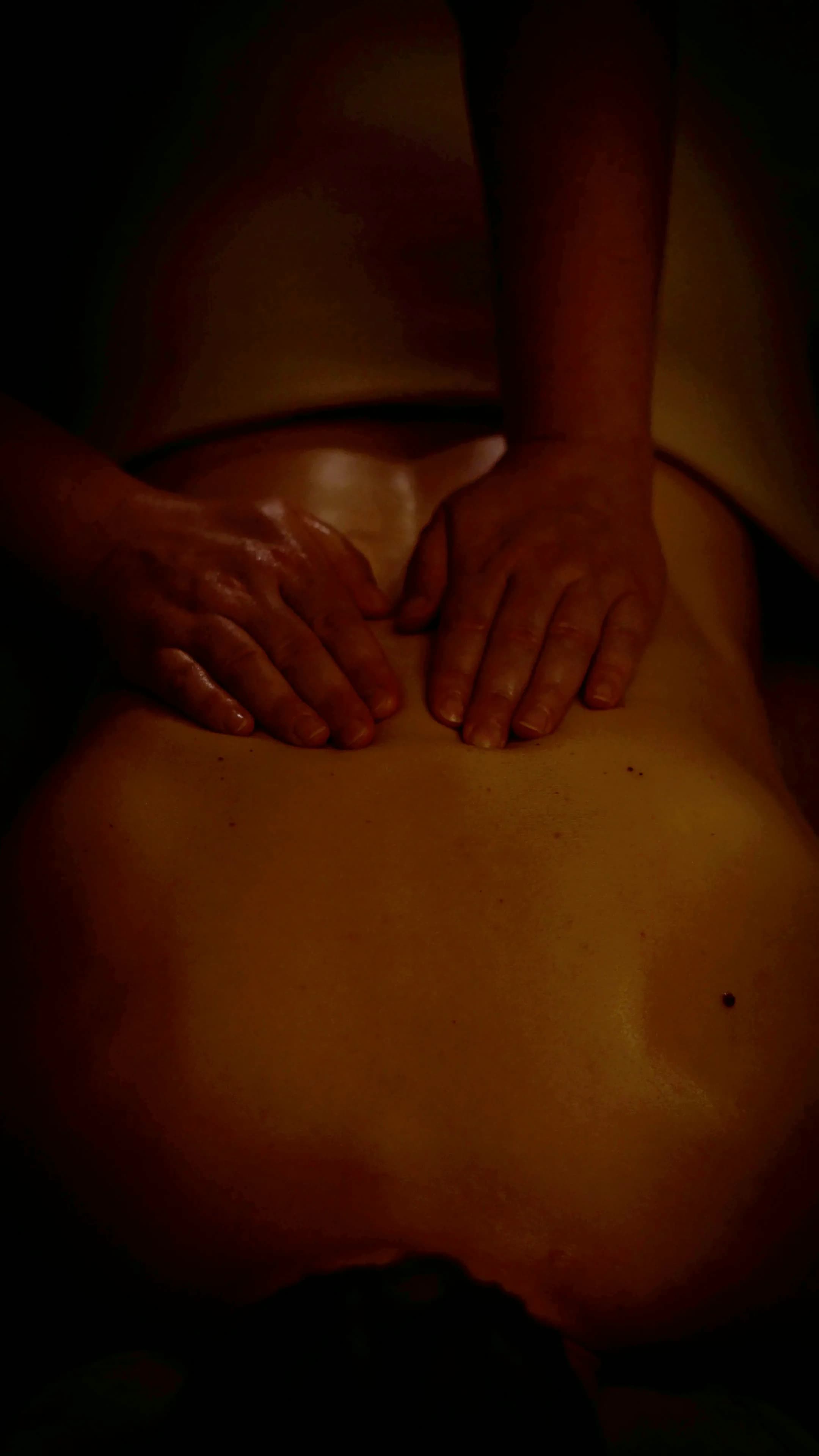 Massage relaxant Signature Slow chez Sereniss Bruxelles
