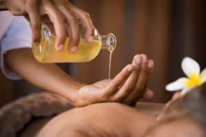 On fait le point sur les huiles de massages - Massage